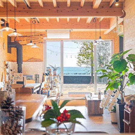 海と山に囲まれた静かな港町の オーシャンビュー 個室ゲストハウスeat&Stay Romey Шидзуока Екстериор снимка